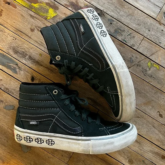 Vans Sk8-Hi Sneaker- Harry Potter Collection, Adult Unisex, Size: 10.5 M, Harry Potter Gryffindor/Multi Leather